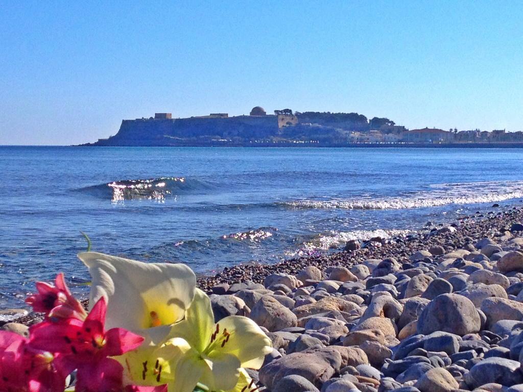 Filoxenia Beach Hotel Rethymno  Bagian luar foto