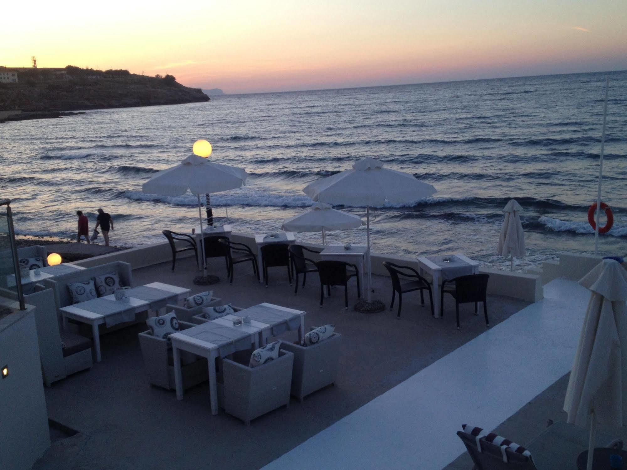 Filoxenia Beach Hotel Rethymno  Bagian luar foto